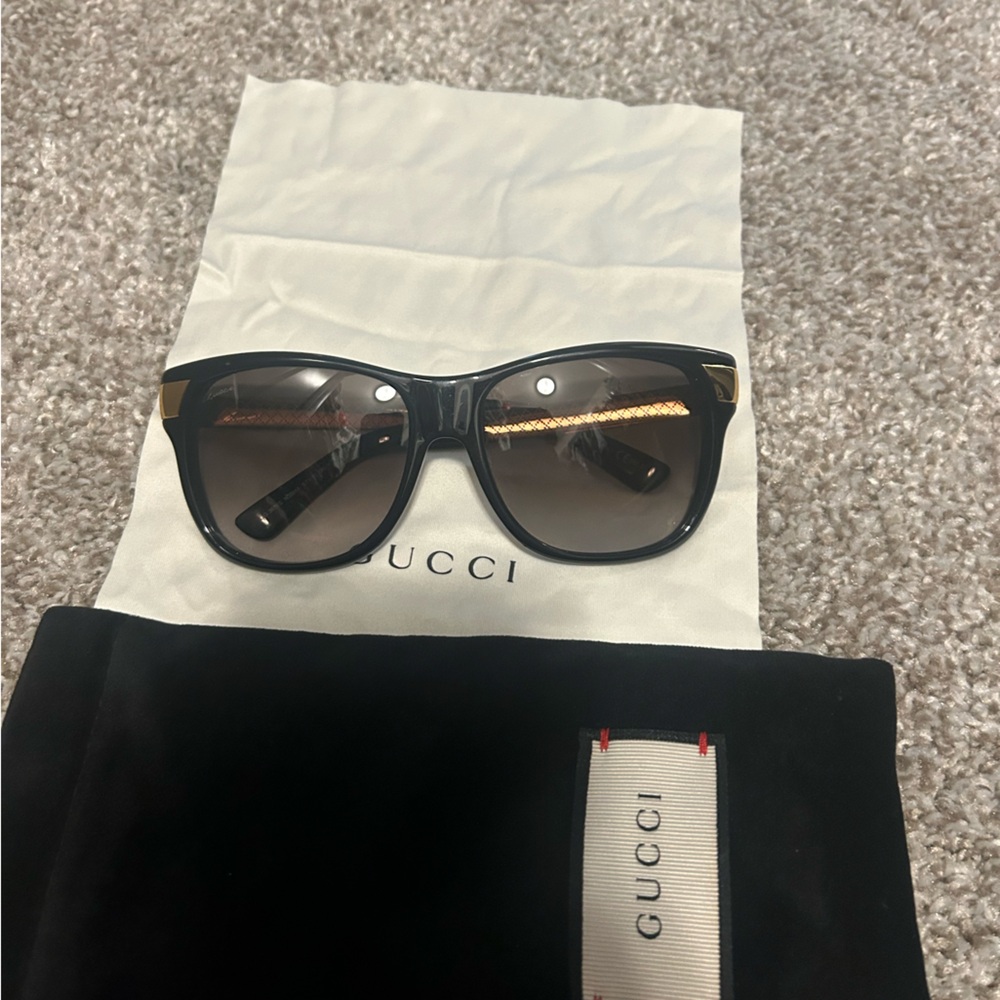 Gucci women’s sunglasses brand new